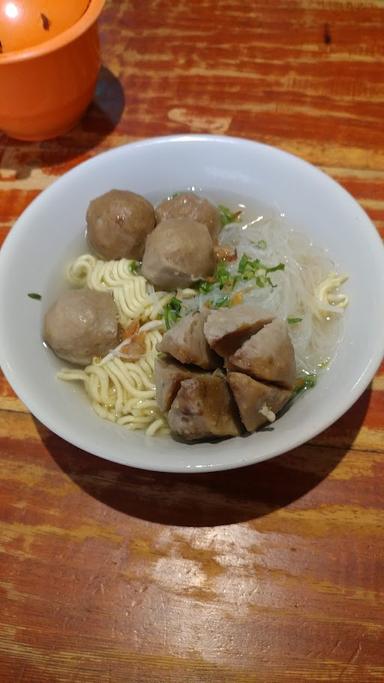 TOKO BAKSO LESTARI PEMALANG