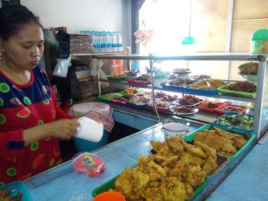 WARUNG NASI PUTRA