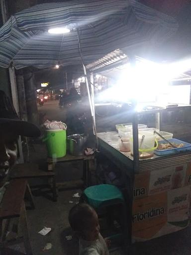 WARUNG NASI UDUK BEBEK