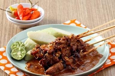 SATE DUA SAUDARA