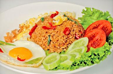 ROCKET CHICKEN CILONGOK