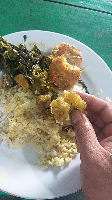 WARUNG NASI PADANG