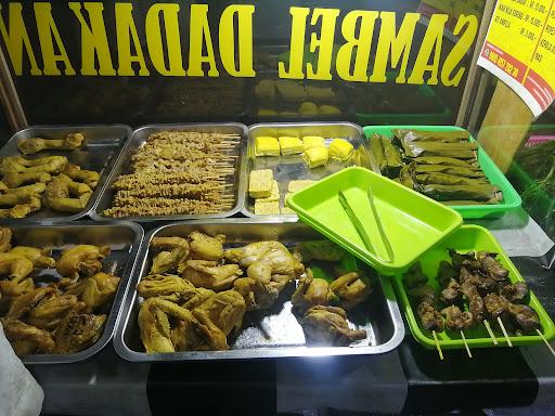 AYAM GORENG & BAKAR SI KEMBAR