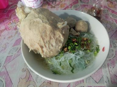 BASO HOT JELETOT MAS PARNO