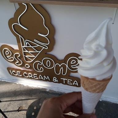 ES CONE (ICE CREAM & TEA)