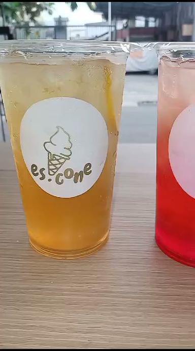 ES CONE (ICE CREAM & TEA)