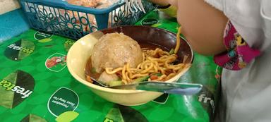 MIE AYAM BASO MAS IWIR