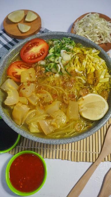 SOTO BU ONENG DAN BUBUR AYAM CIANJUR