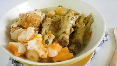 SOTO BU ONENG DAN BUBUR AYAM CIANJUR