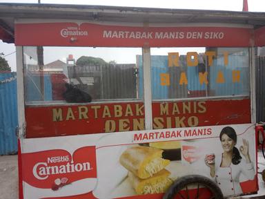 MARTABAK DAN ROTI BAKAR DENSIKO