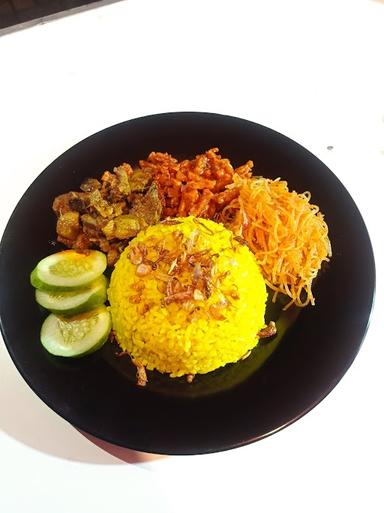 NASI KUNING & NASI UDUK TERMINAL PASAR ATAS CIMAHI