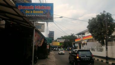 RUMAH MAKAN PADANG DOA BUNDO