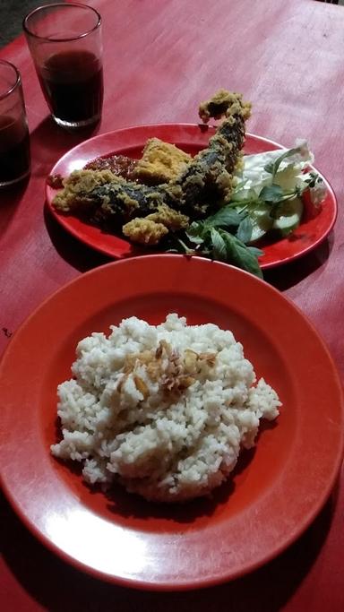 SEA FOOD NASI UDUK 93 RATNA