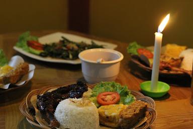 SUNDANESS RESTO RUMAH MAKAN COBEK KARUHUN