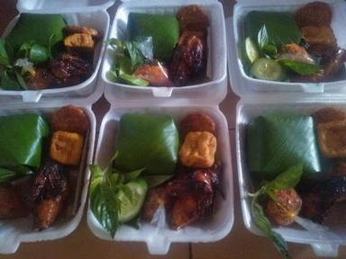 WINDNEVIL AYAM BAKAR DAN BUBUR