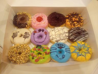 DONAT MADU