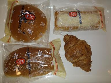 HOLLAND BAKERY - CIMANGGIS