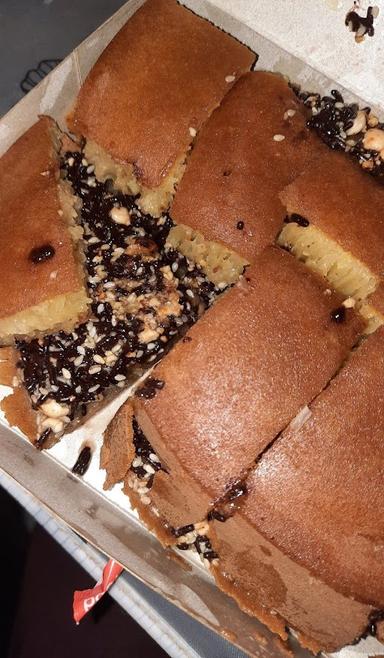 MARTABAK TIP TOP CIMANGGIS