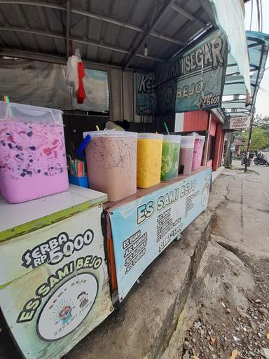 KEDAI MINUMAN SEGAR SAMI BEJO