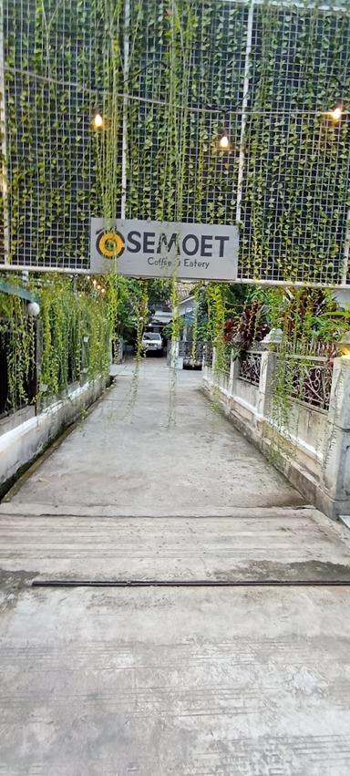 SEMOET CAFE