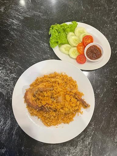 AYAM GORENG PANAS MBOK BEREK NY. SUBEKTI