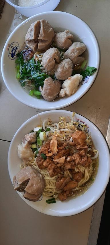 BAKSO & MIE AYAM PAKDHE MOKSAN