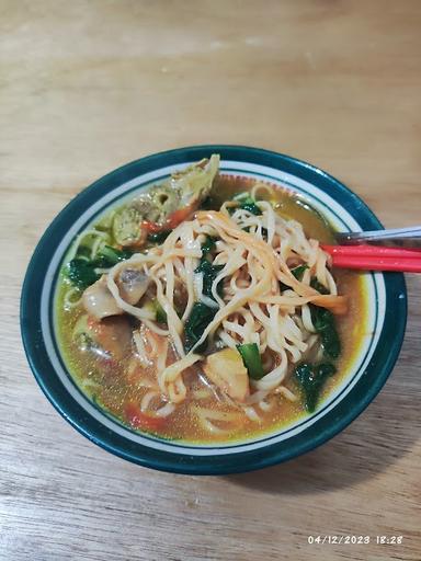 MIE AYAM BAKSO BAROKAH BUDE SATI NGAWI