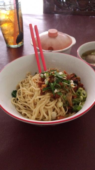 MIE AYAM BAKSO RAHAYU MEKARSARI