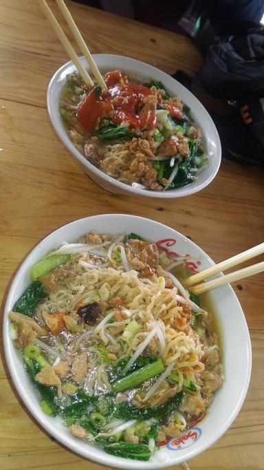 MIE AYAM BAKSO RAHAYU MEKARSARI