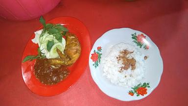 PECEL AYAM DAN LELE BAROKAH