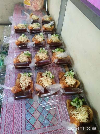 PEMPEK GOYANG LIDAH BANG TONI