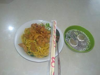 PONDOK MIE AYAM BAKSO SEDERHANA PAKDE, SEJAK 1985