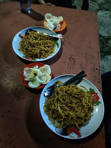 PONDOK SERAMBI MIE ACEH & COFFEE