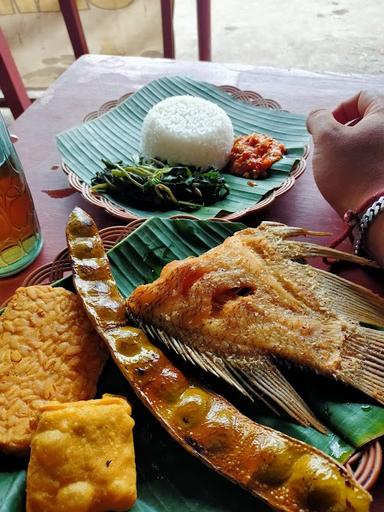 SAMBEL SETAN MAS BAYU KELAPA DUA