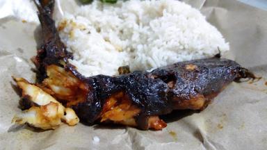 SEAFOOD & NASI UDUK 99 MAS TOLE