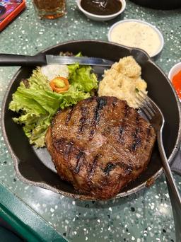 HOLYSTEAK! - TSM CIBUBUR