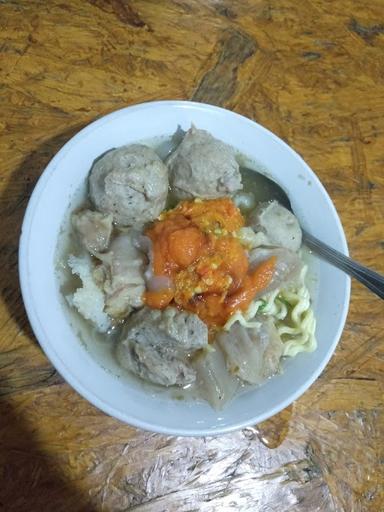 WARUNG BAKSO MIE AYAM  PAKDE KARNI WONOGIRI 