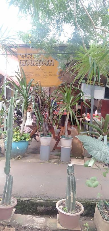 WARUNG BARIAH BAKSO,MIE AYAM,SOTOMIE