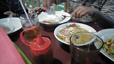 WARUNG BETAWI SOP KAMBING ZAENUDIN MASHUD KHAS TN. ABANG