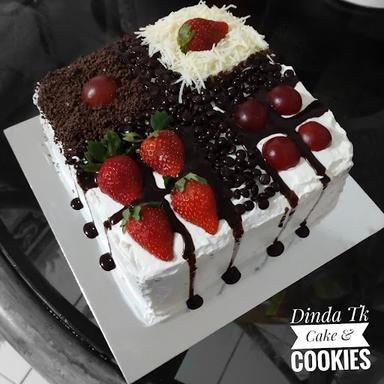 DINDA TK CAKE & CATERING