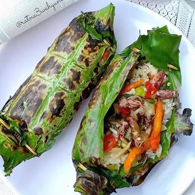 (ARAYA)NASI BAKAR AYAM BAKAR JULID IKAN BAKAR DAN CUMI BAKAR