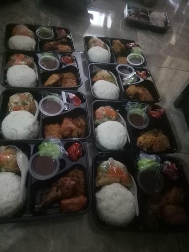 WARUNG NASI IBU NIA