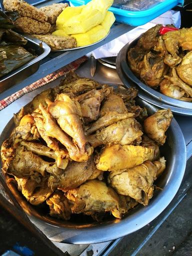 AYAM GORENG HARUMAN