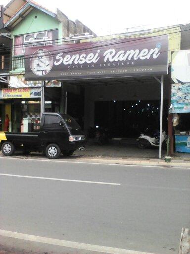 SENSEI RAMEN UJUNG BERUNG