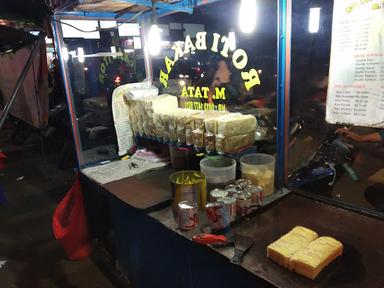 ROTI BAKAR M. TATA