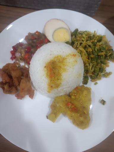 NASI BALI IBU NITA