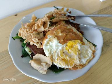 NASI PECEL MADIUN YU ETA