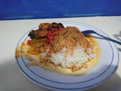 RUMAH MAKAN SI CINCIN