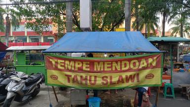 TEMPE MENDOAN DAN TAHU SLAWI MAS BUR