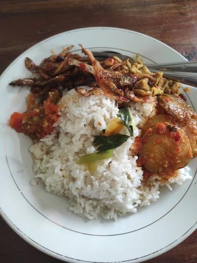 WARUNG NASI PARAHYANGAN